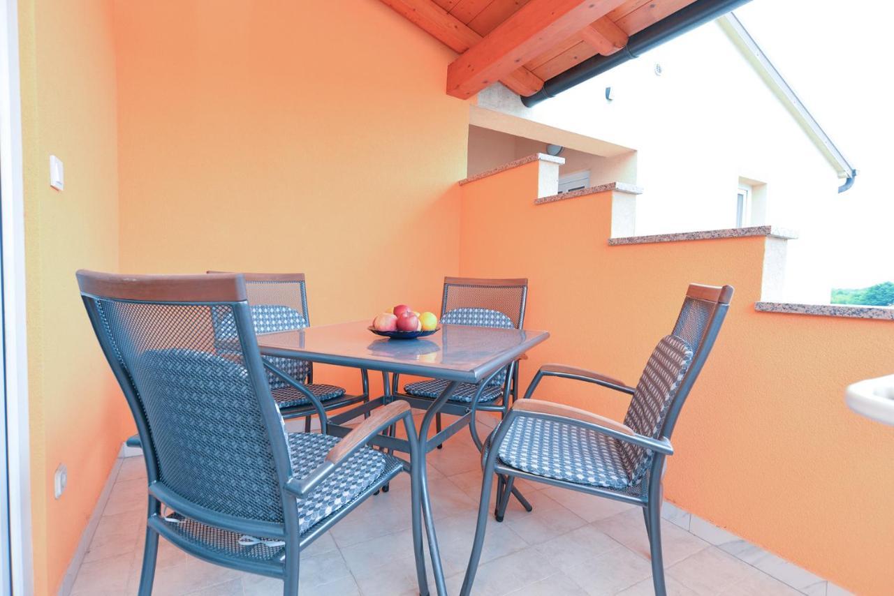 Apartments Safija 1985 Fazana Ngoại thất bức ảnh